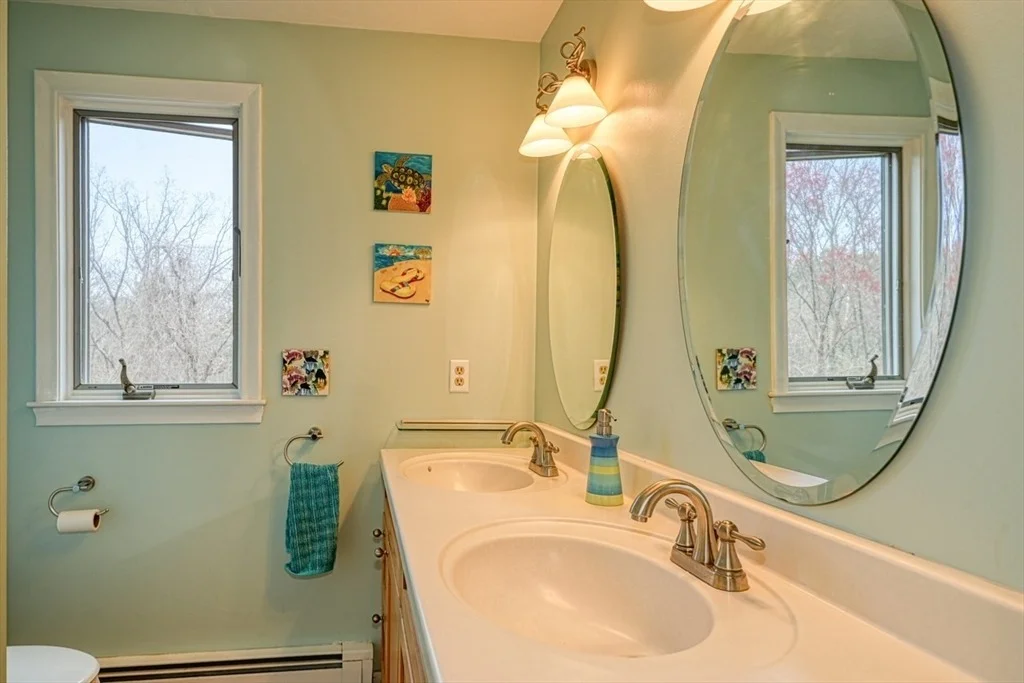 Photo of 166 Willowgate Rise