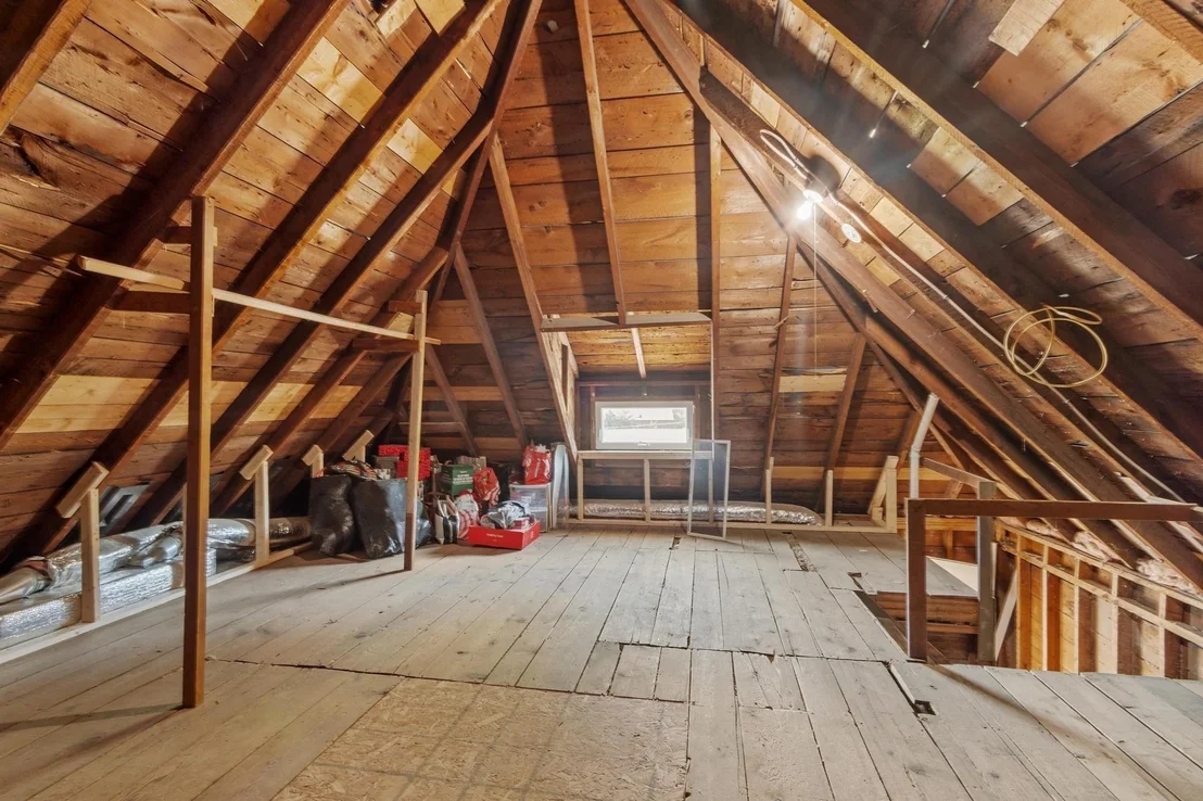 Photo of 32 Coolidge Ave