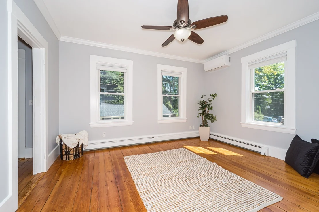 Photo of 11 Purchase Street