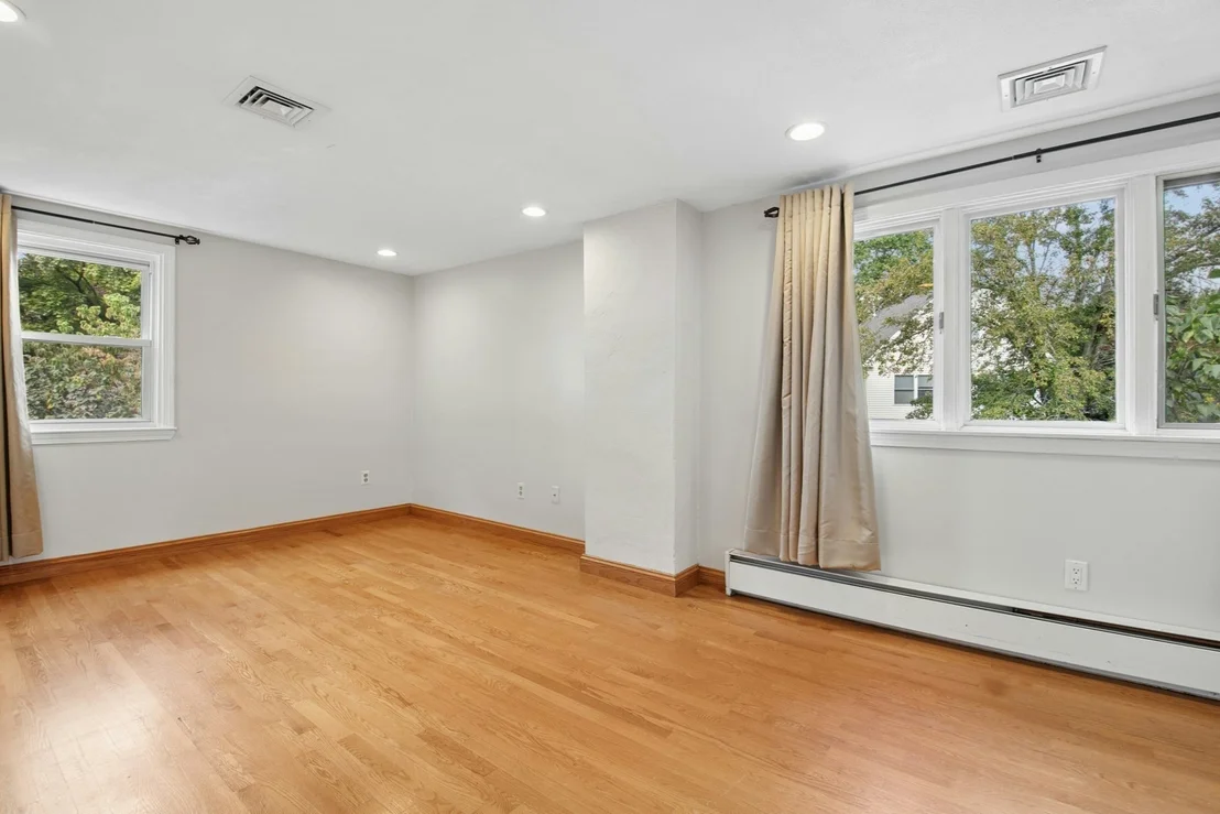 Photo of 22 Westlund Rd