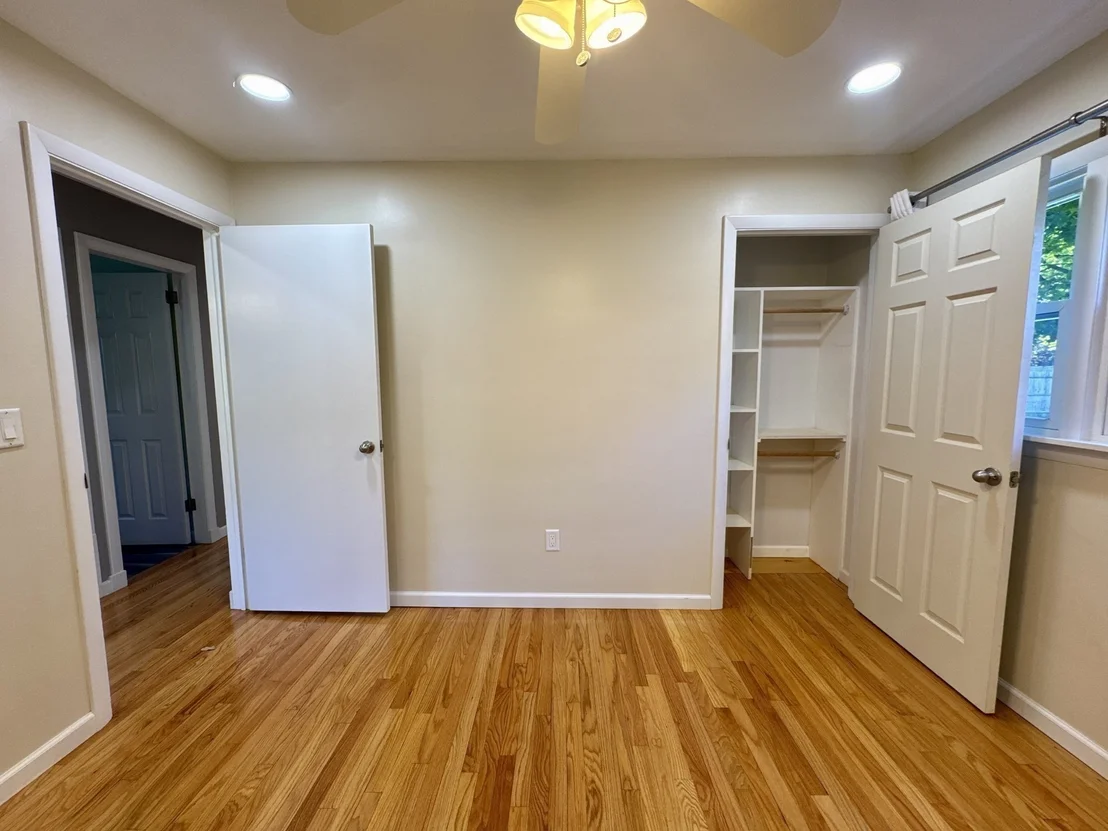 Photo of 18 Cedar Oak Lane