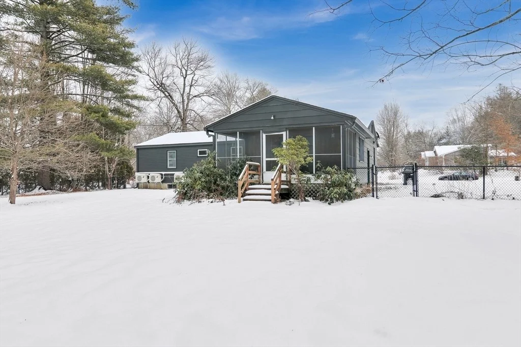 Photo of 155 Farmington Rd