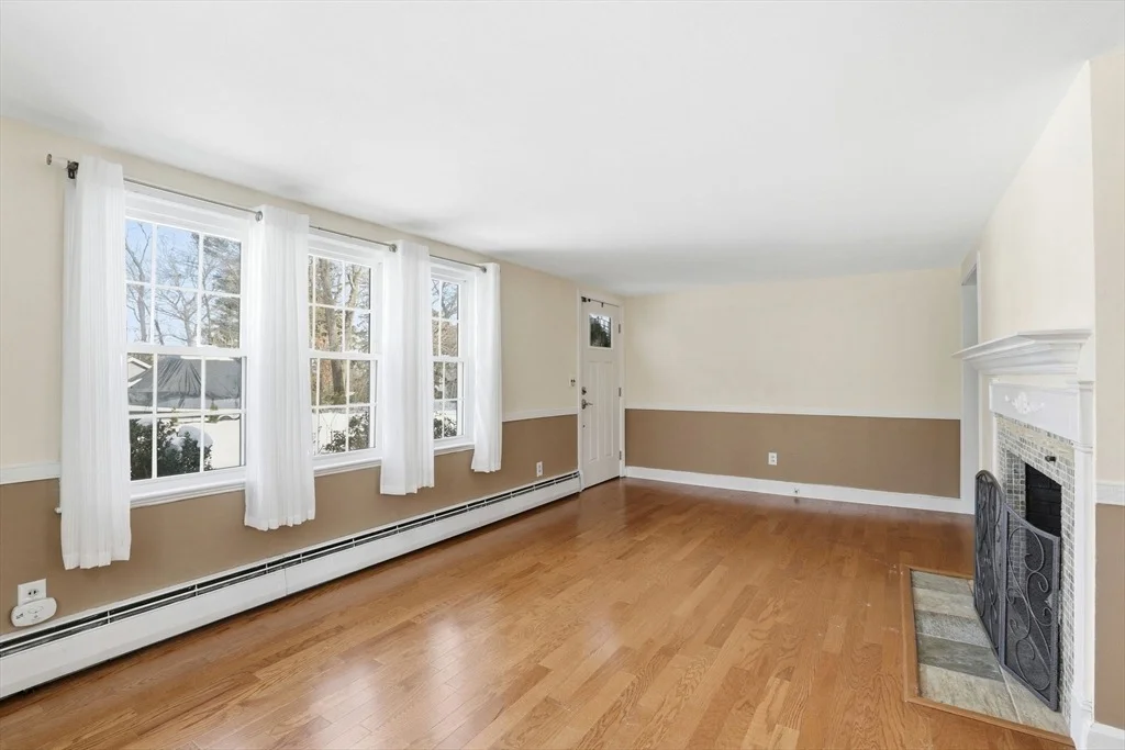 Photo of 20 Lee Ave