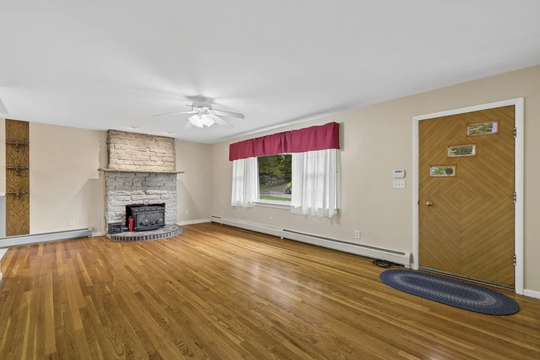 Photo of 30 Lee Rd