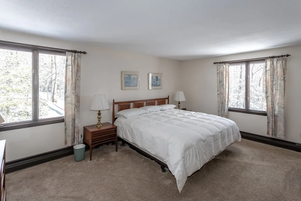 Photo of 49 Glasgow Dr