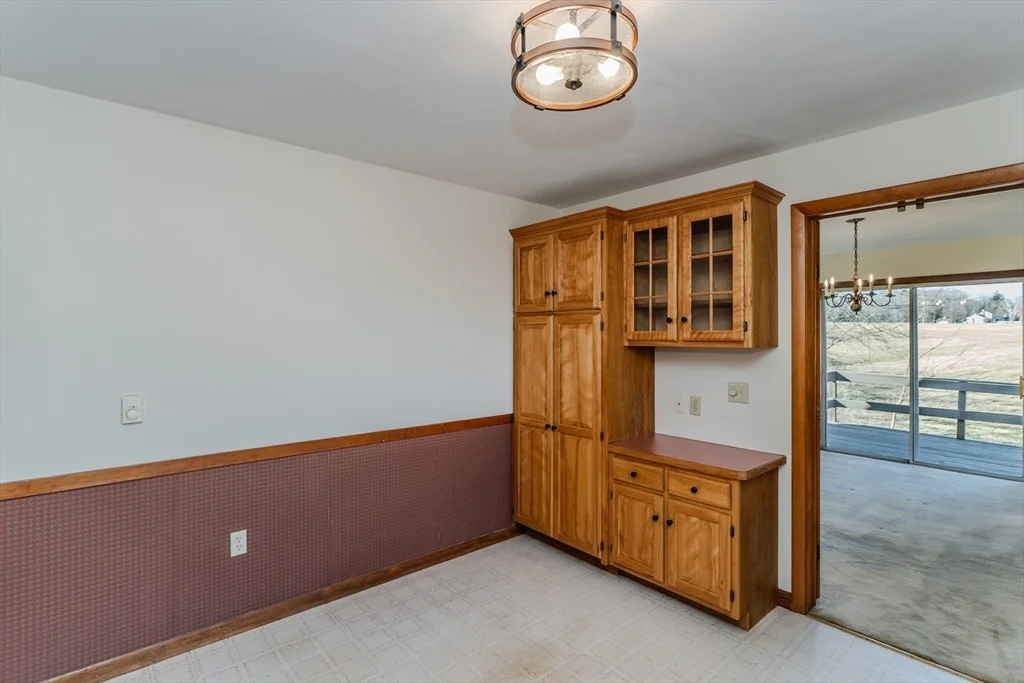 Photo of 18 Highland Cir