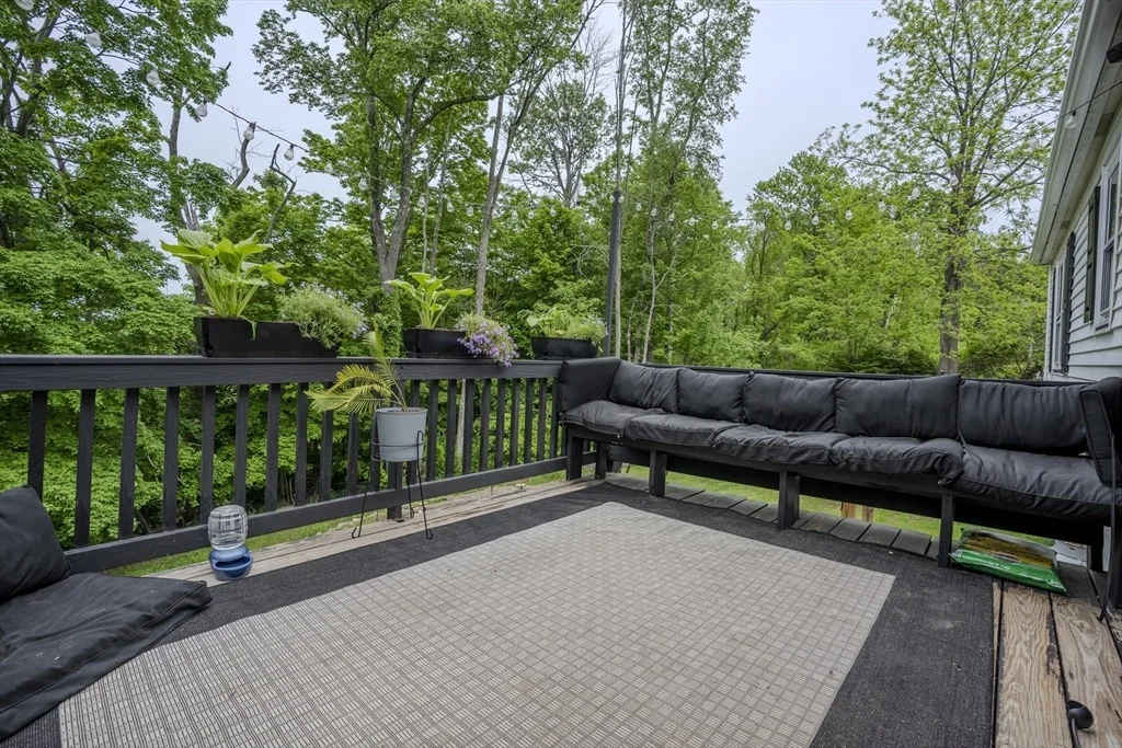 Photo of 584 Dennison Dr