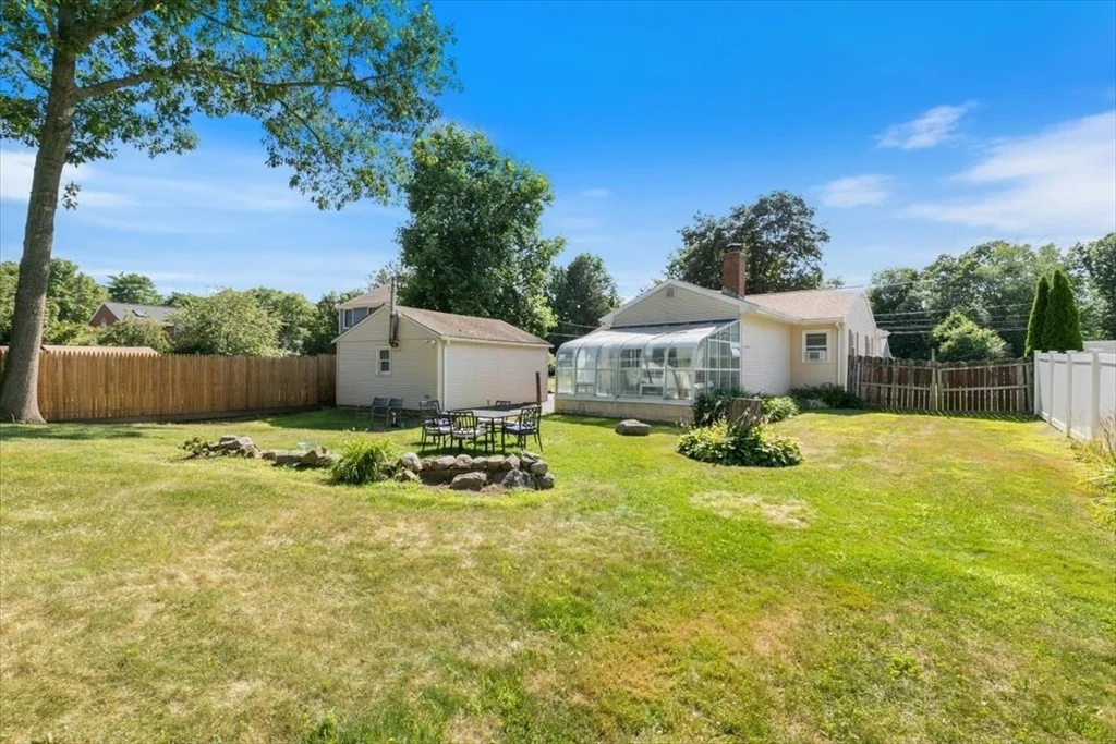 Photo of 3 Cedarwood Ln