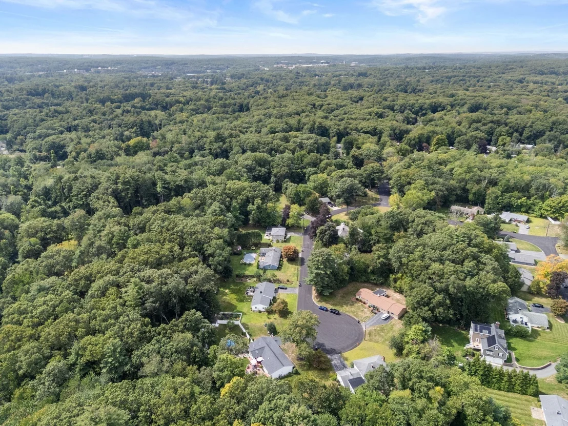 Photo of 7 Lamphere Cir