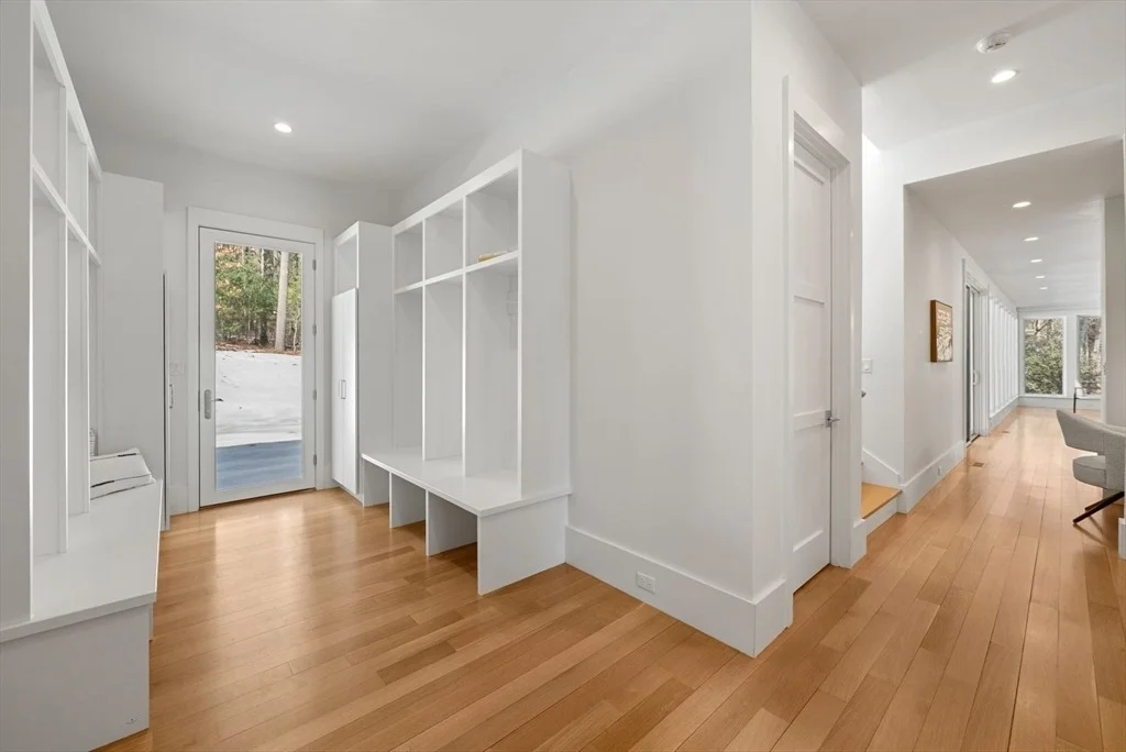 Photo of 11 Winthrop Circle