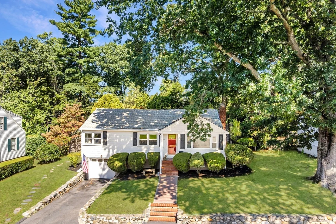 Photo of 39 Robin Rd