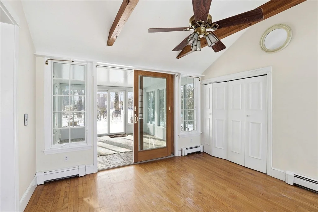 Photo of 20 Lee Ave