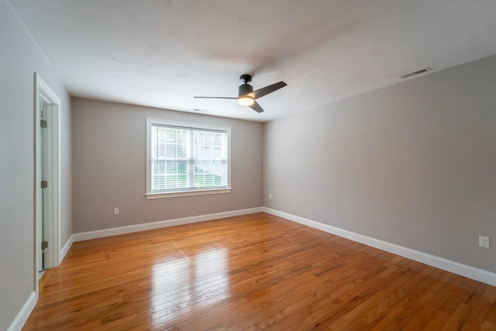 Photo of 31 Scenic Dr