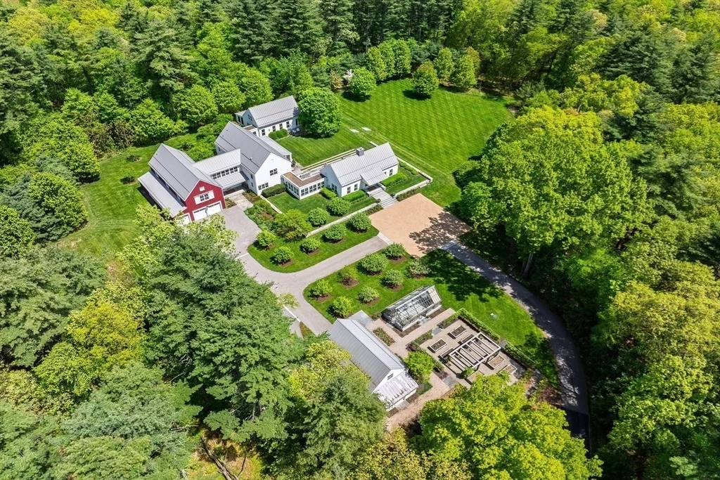 Photo of 163 Nagog Hill Rd