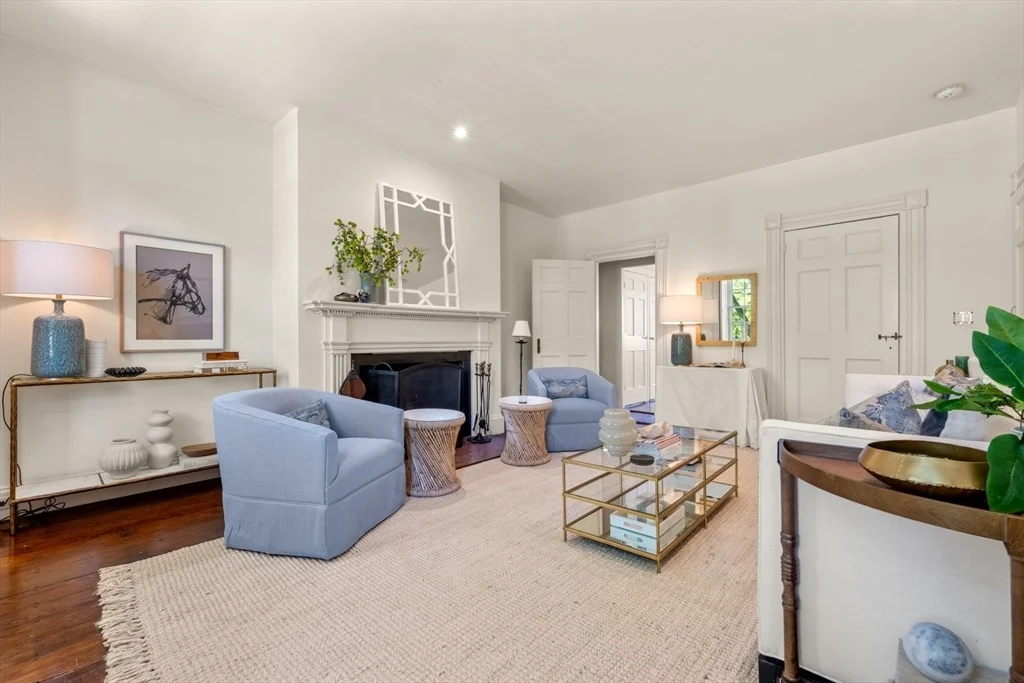 Photo of 33 Chestnut St