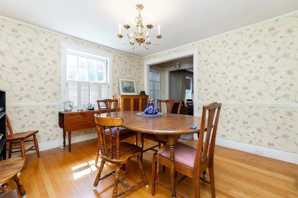 Photo of 108 Warren Rd