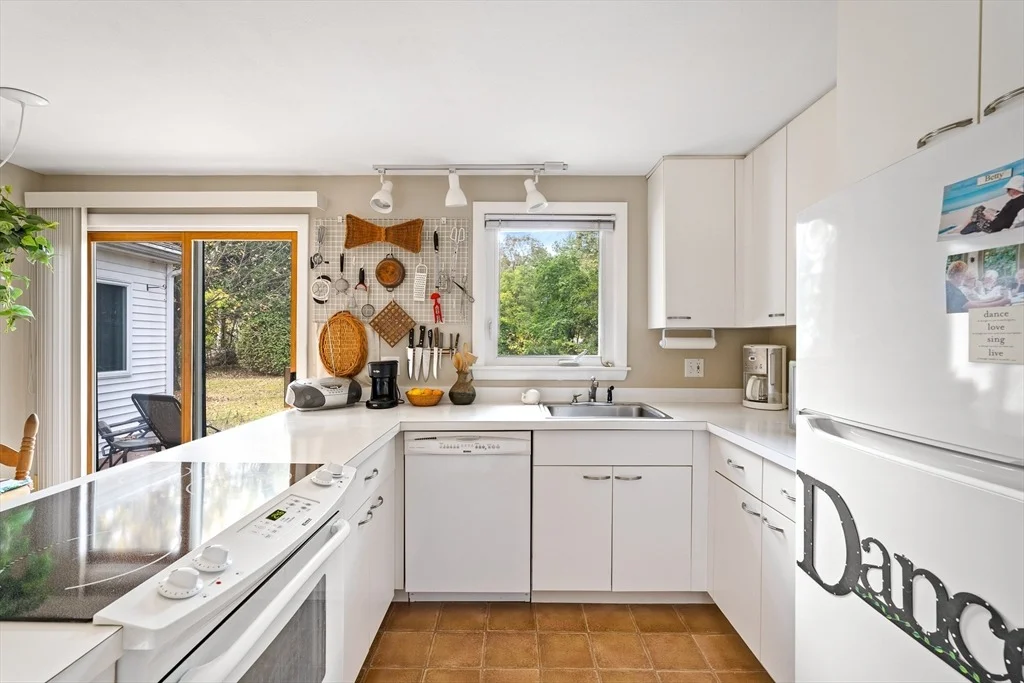 Photo of 13 Harlow Dr