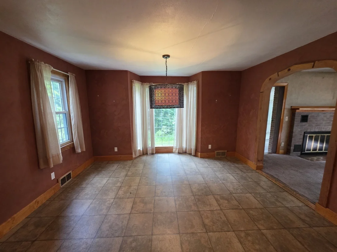 Photo of 947 Main St