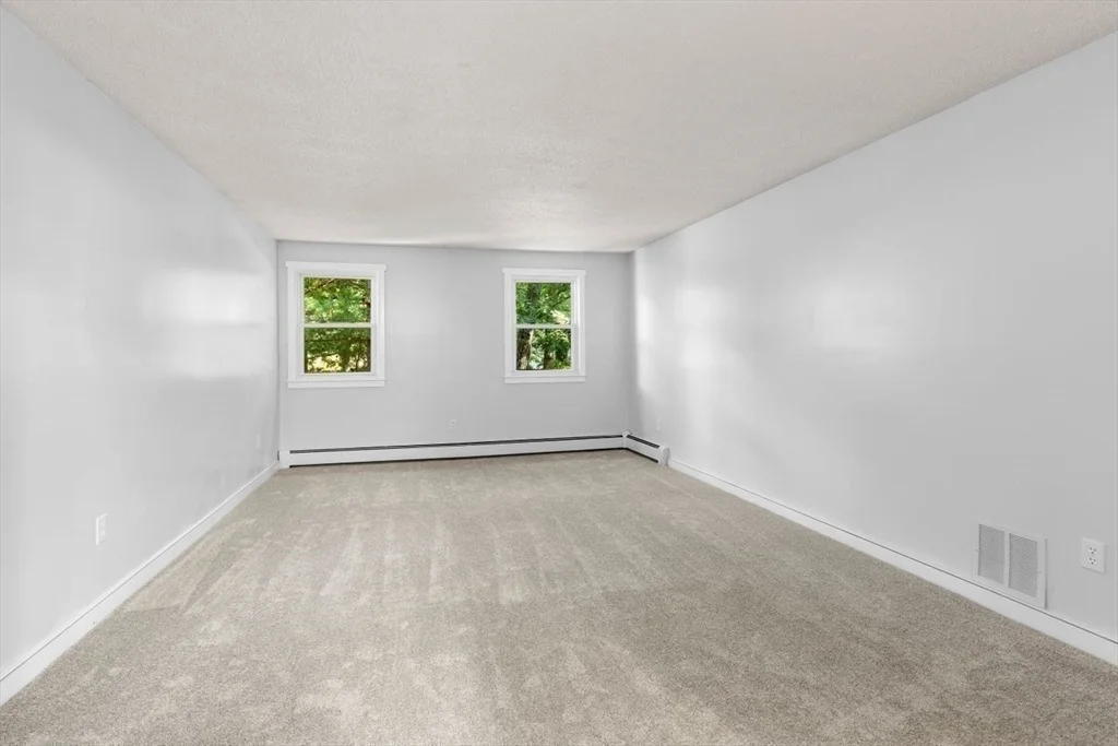 Photo of 28 Colonial Way
