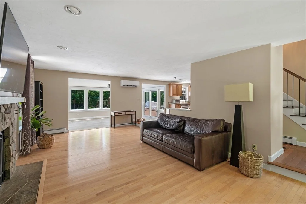 Photo of 49 Plain St