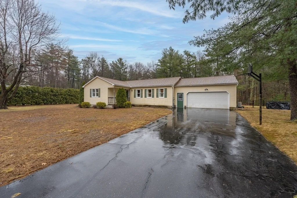 Photo of 12 Kimberly Ln