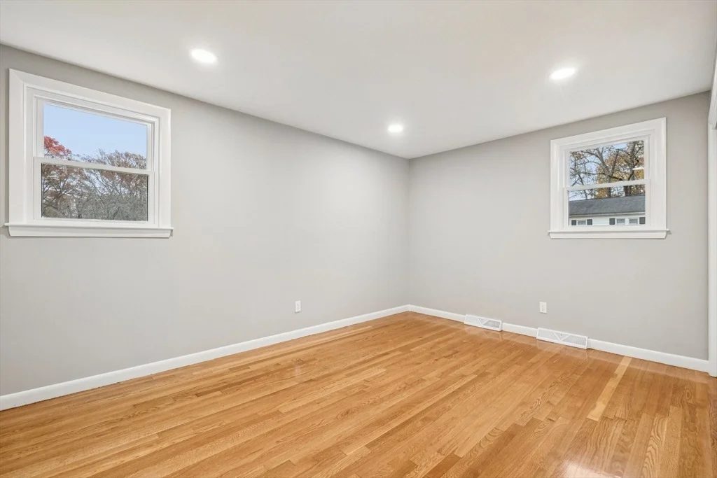 Photo of 15 Barbara Road