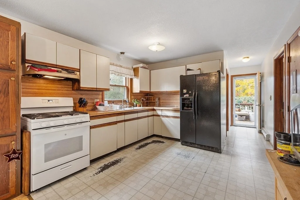 Photo of 321 Doe Valley Rd