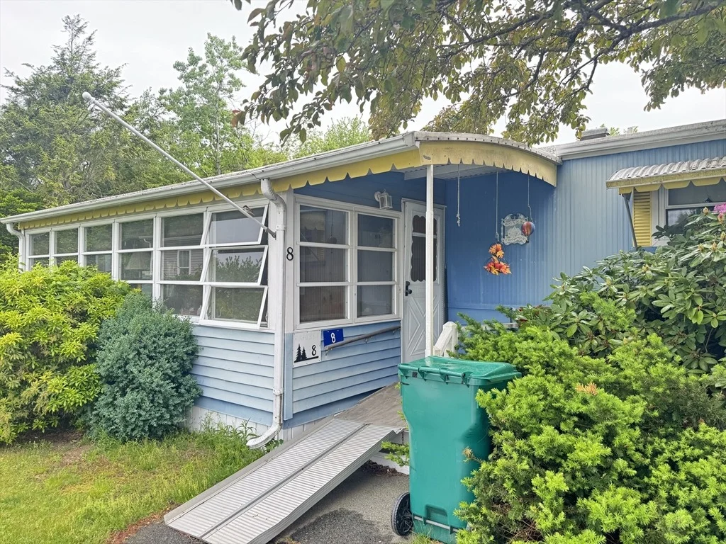 Photo of 8 Robert Road