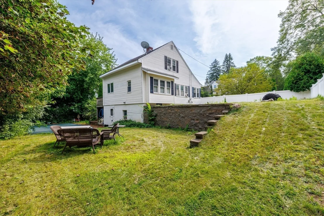 Photo of 22 Oneida