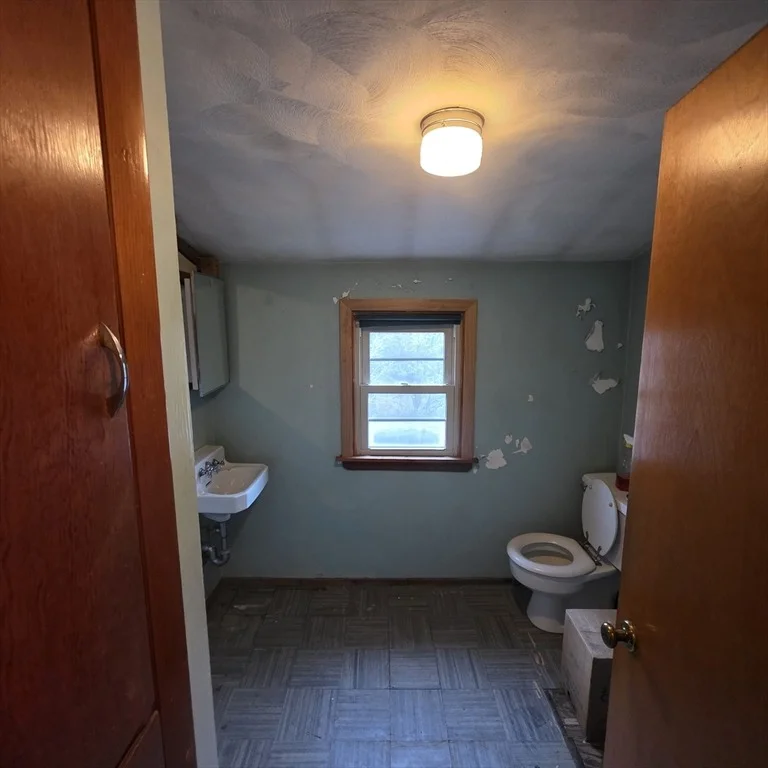 Photo of 30 Woodcrest Road