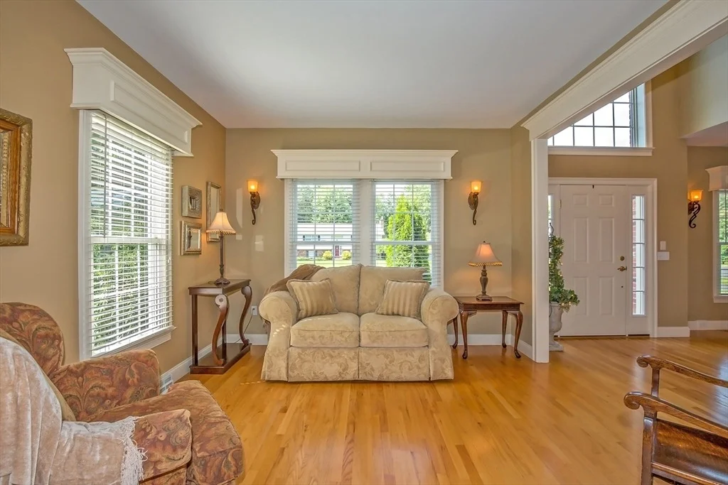 Photo of 41 Christopher Dr