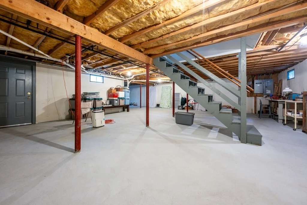 Photo of 21 Rainbow Dr