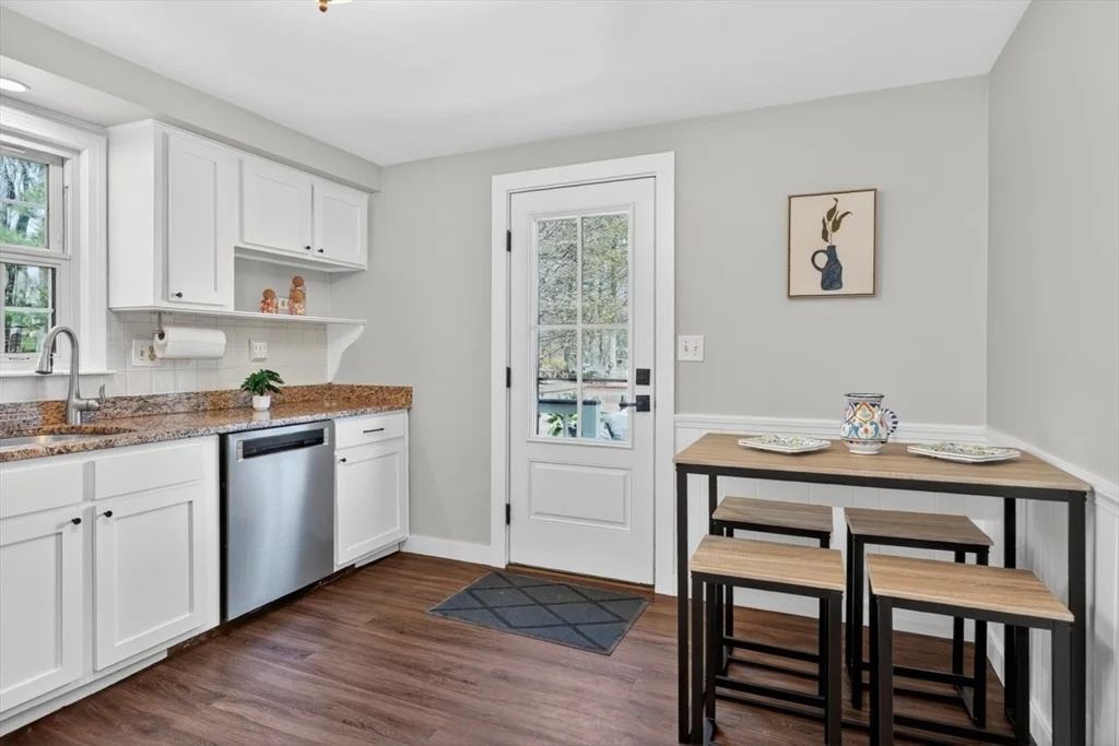 Photo of 125 Hemlock Dr