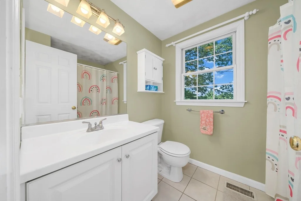 Photo of 104 Kimball Rd