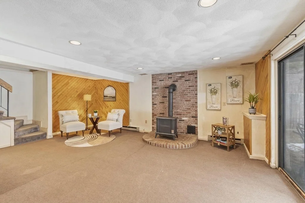 Photo of 12 Birch Ln