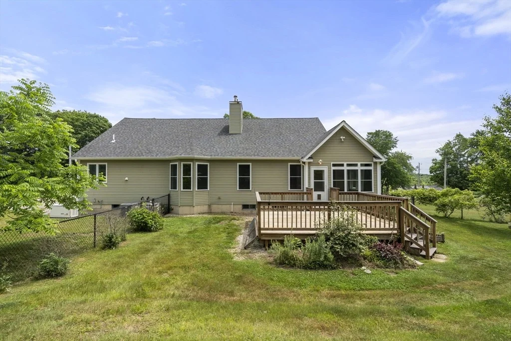 Photo of 893 Cronin Rd