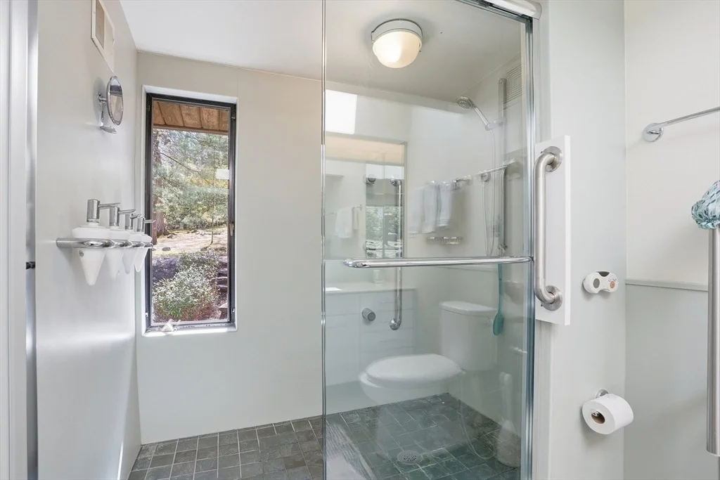 Photo of 32 Baskin Road