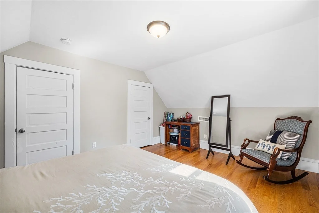 Photo of 19 Laconia Ave