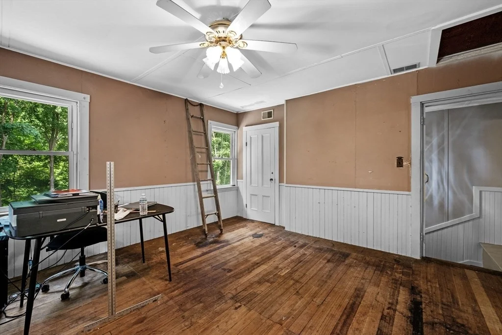 Photo of 123 Forest St