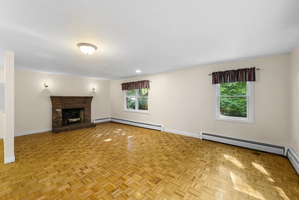 Photo of 8 Risley Rd