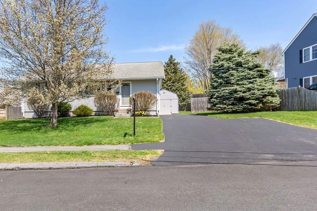 Photo of 4 Vista Dr