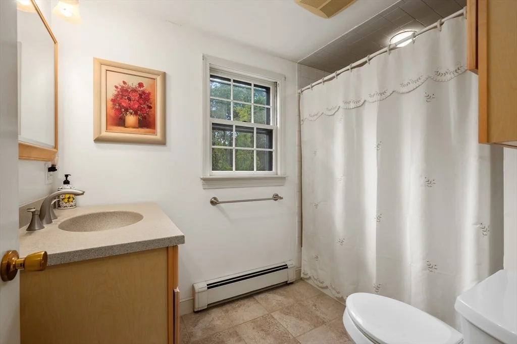 Photo of 137 Perkins Row