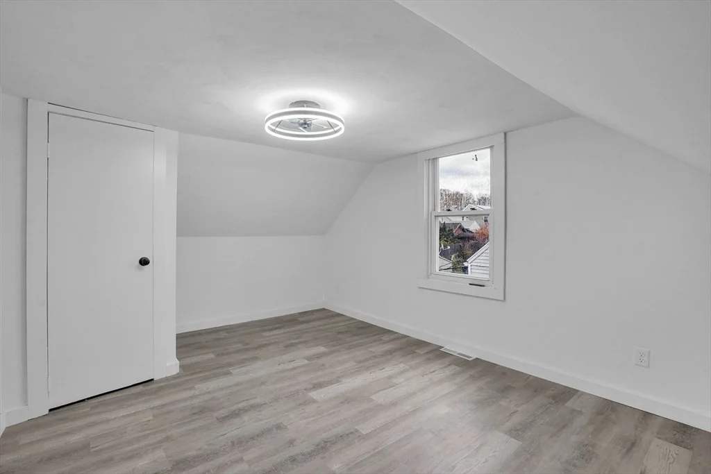 Photo of 155 Powell Ave