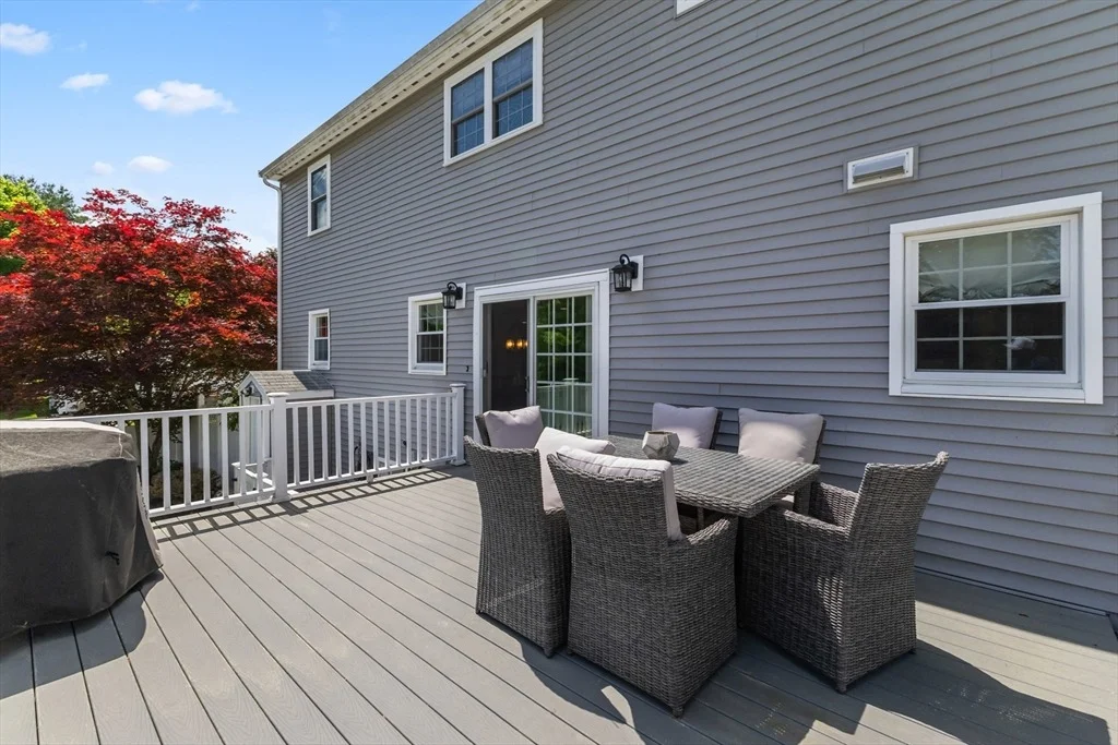 Photo of 7 Eaton Dr