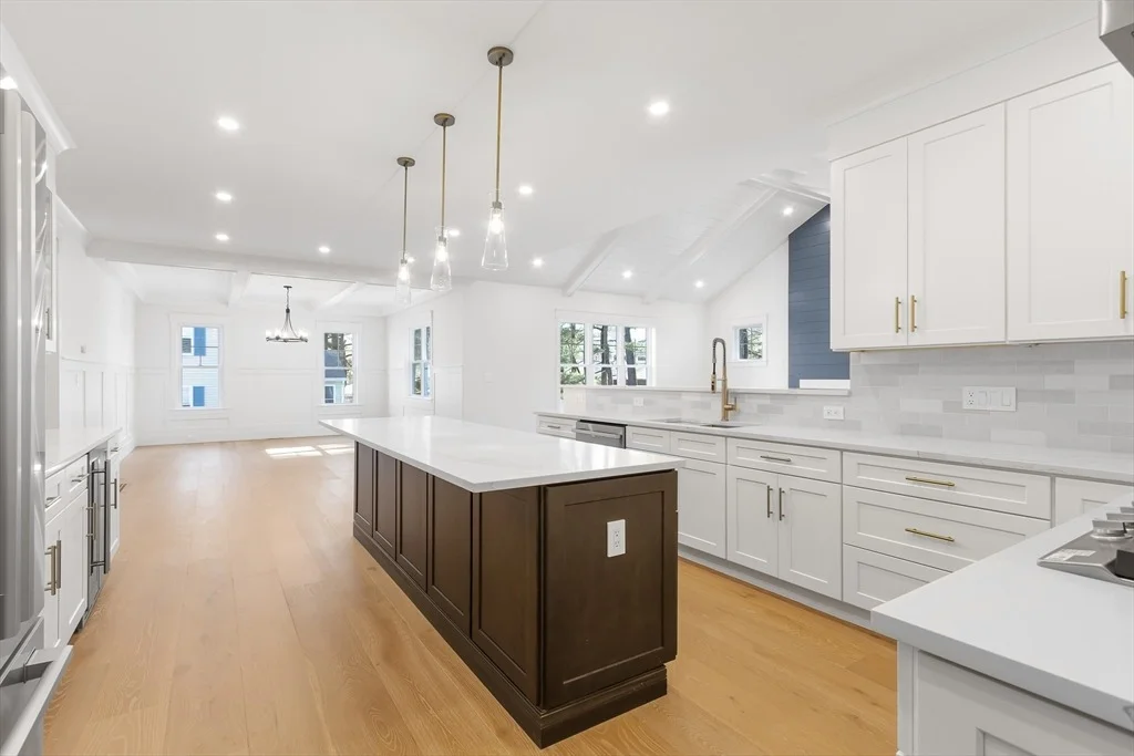 Photo of 242 Oak Street