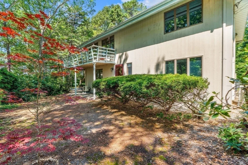 Photo of 679 Poponessett Road
