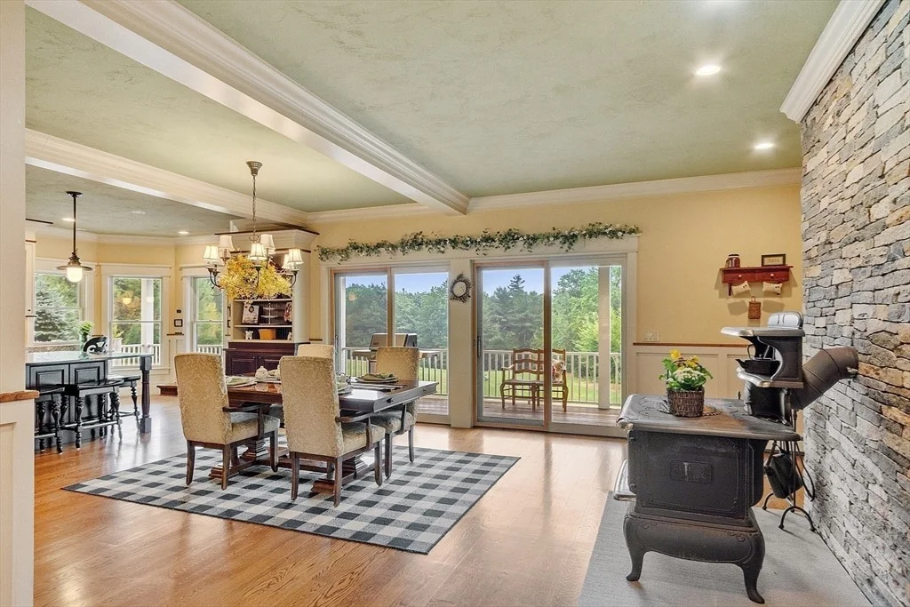 Photo of 9 Sequoia Dr