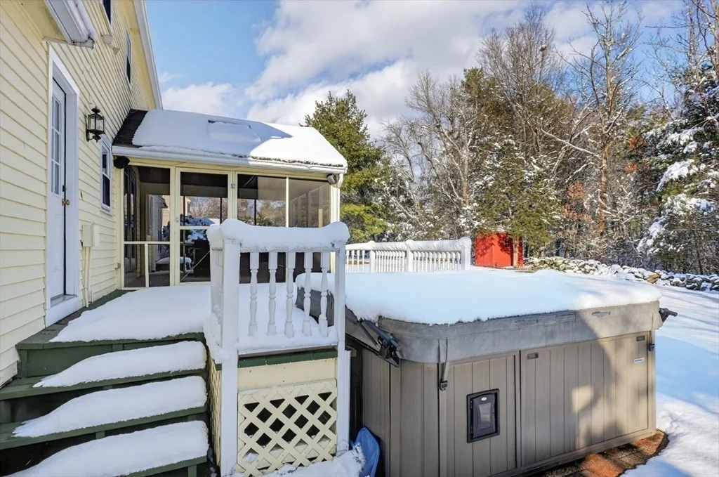Photo of 15 Fox Run Rd