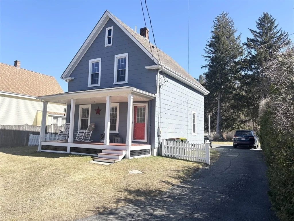 Photo of 9 Ray Ave