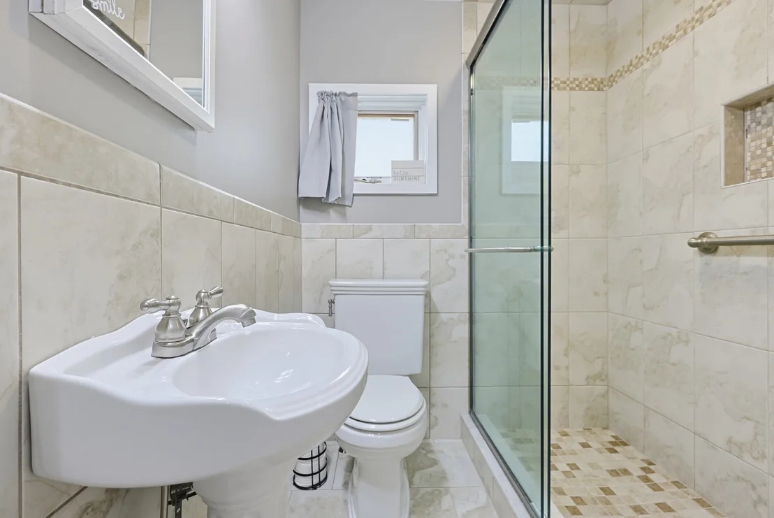 Photo of 24 Oak St